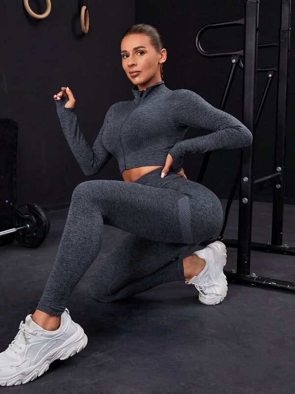Seamless Thumb Hole Zip-Up Yoga Set - Stretchy, Breathable Activewear in Vibrant Purple, High Waist, Full Body Workout, Fitness &Stretching|Thumbhole Top|Zipper Detail - Image 3